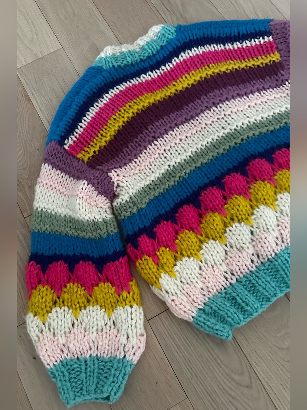 Chunky knit colorful sweater - Picture 7 of 16